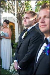 groom waiting for bride