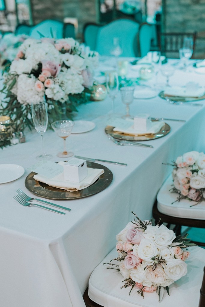 mint gold wedding decor