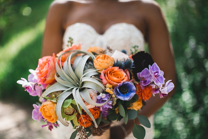 vibrant wedding flowers