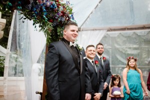 groom waiting for bride