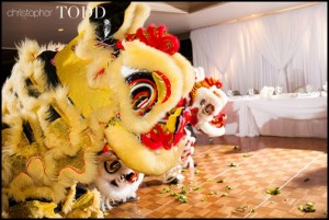 wedding chinese lion dancers
