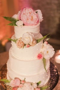 pink flower cake