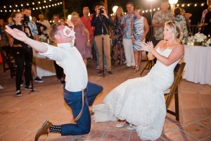wedding garter toss